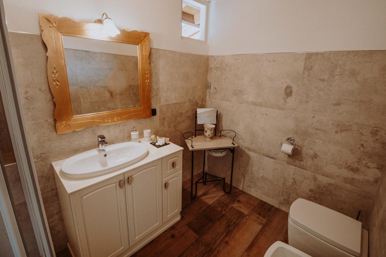 מנרבה דל גארדה B&B Casa Santa Lucia מראה חיצוני תמונה