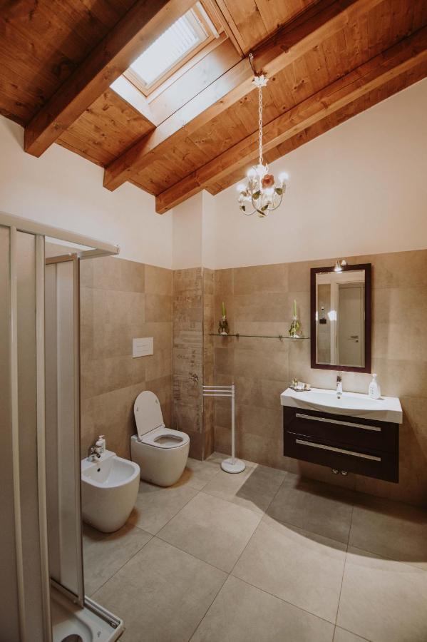 מנרבה דל גארדה B&B Casa Santa Lucia מראה חיצוני תמונה