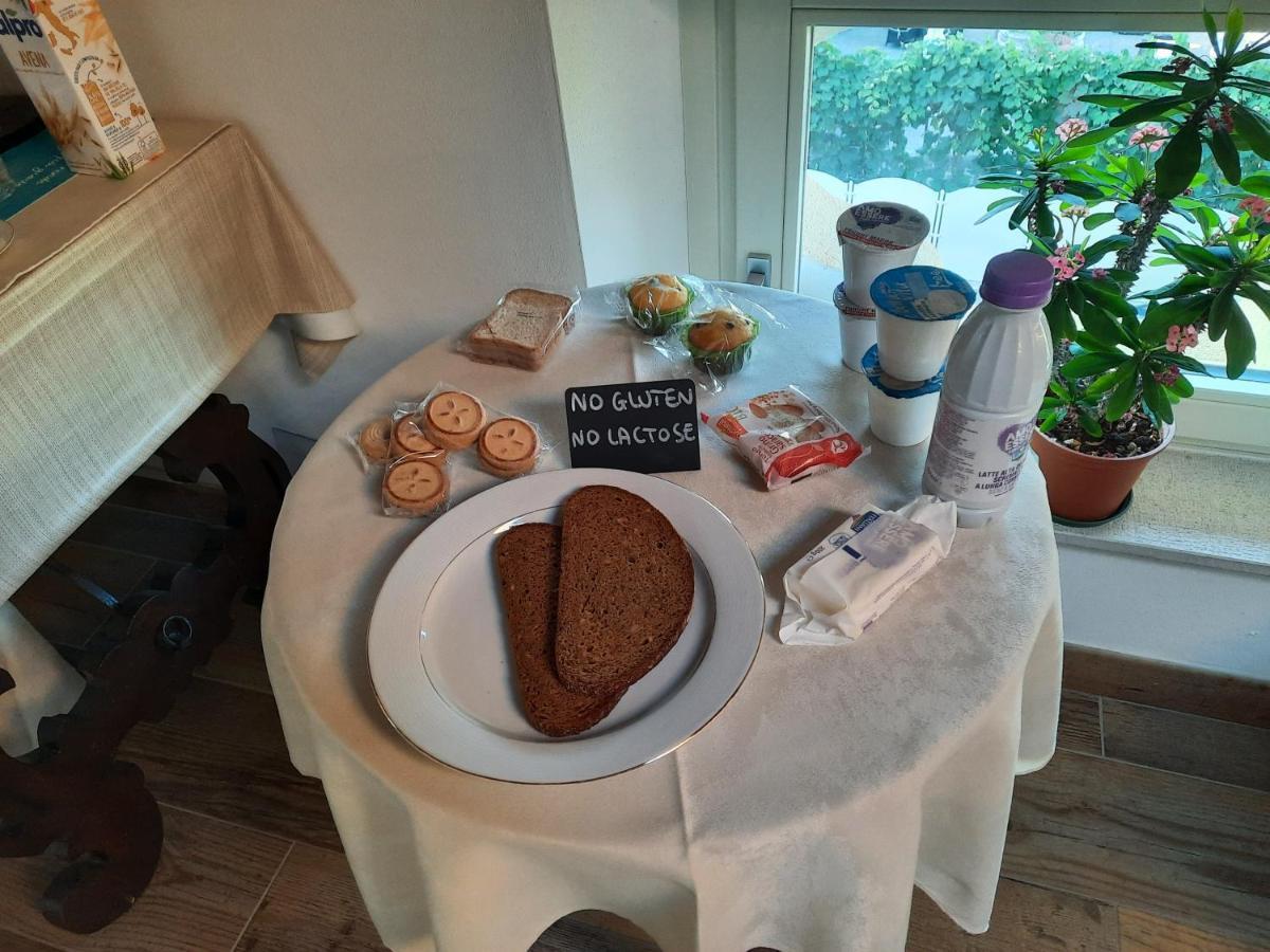 מנרבה דל גארדה B&B Casa Santa Lucia מראה חיצוני תמונה
