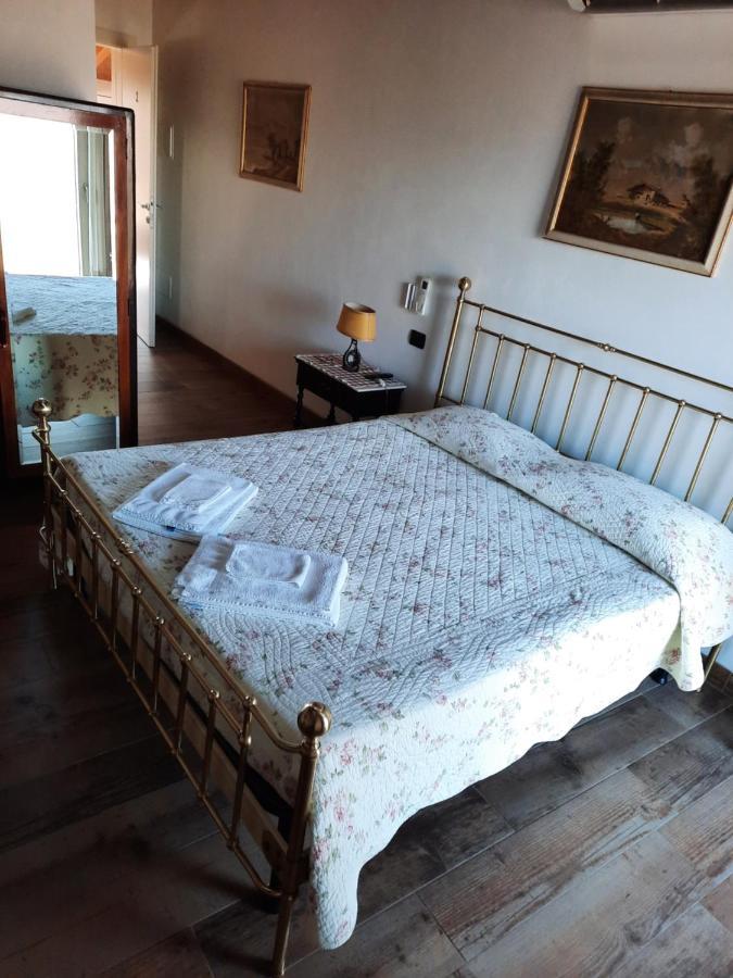 מנרבה דל גארדה B&B Casa Santa Lucia מראה חיצוני תמונה