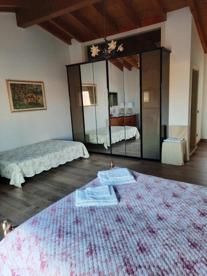 מנרבה דל גארדה B&B Casa Santa Lucia מראה חיצוני תמונה