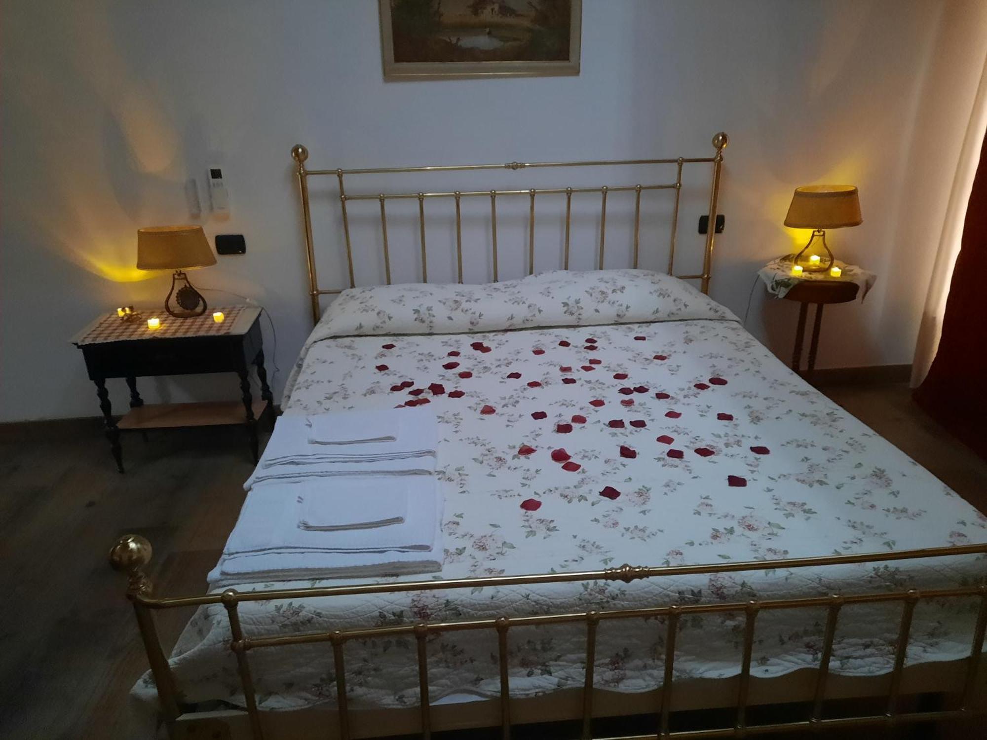 מנרבה דל גארדה B&B Casa Santa Lucia מראה חיצוני תמונה