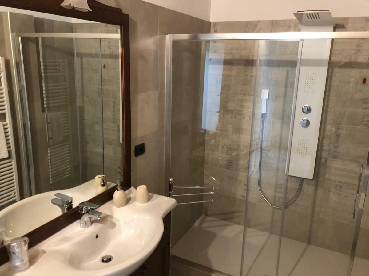 מנרבה דל גארדה B&B Casa Santa Lucia מראה חיצוני תמונה