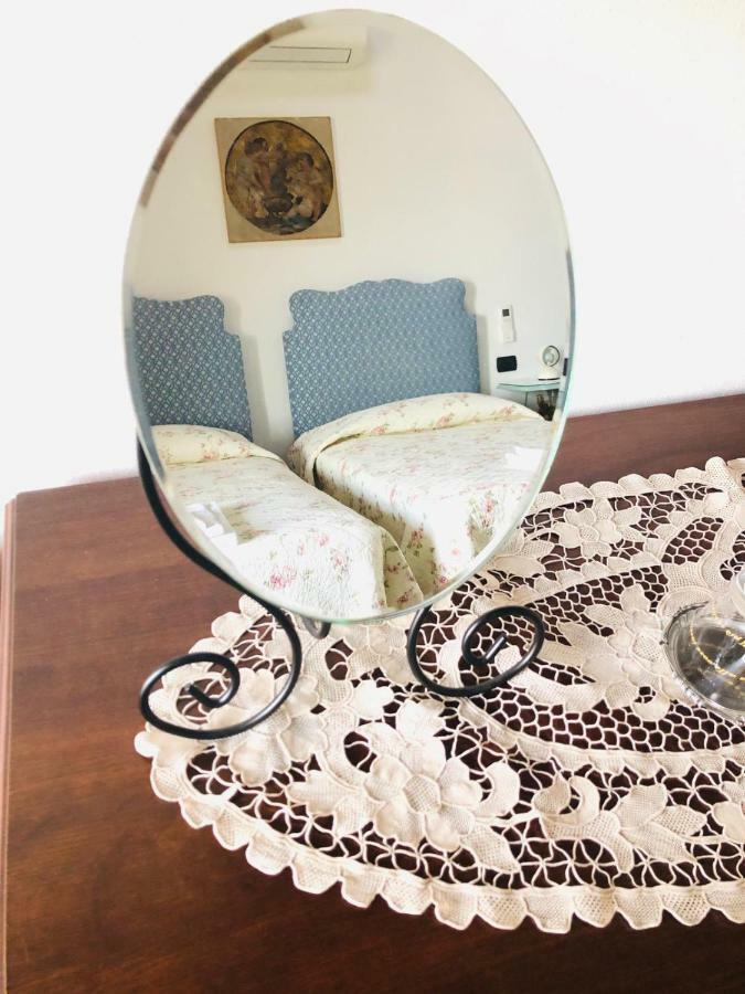 מנרבה דל גארדה B&B Casa Santa Lucia מראה חיצוני תמונה
